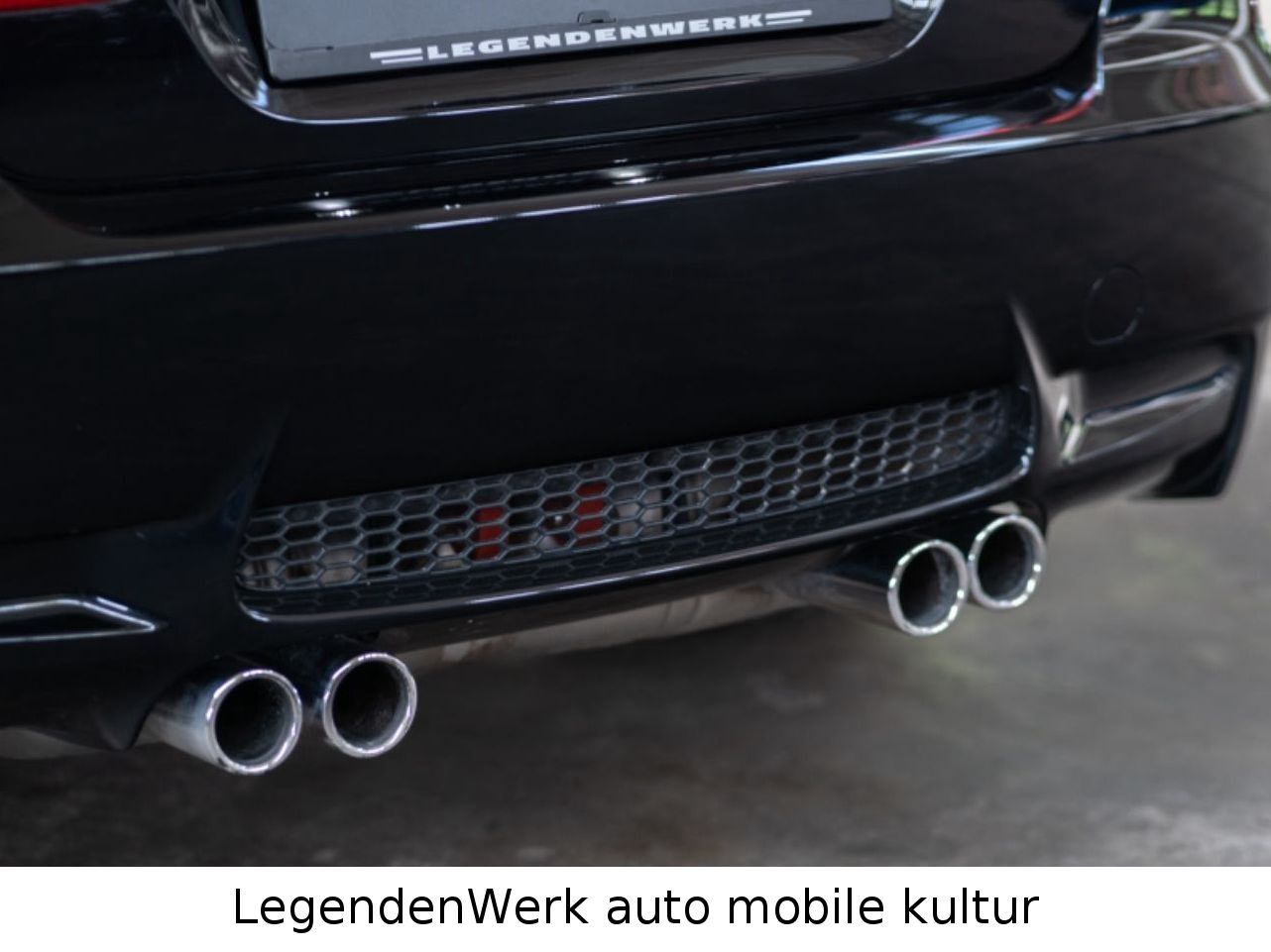 Fahrzeugabbildung BMW M3 E93 M3 V8 Cabrio SCHALTER Deutsch Scheckheft