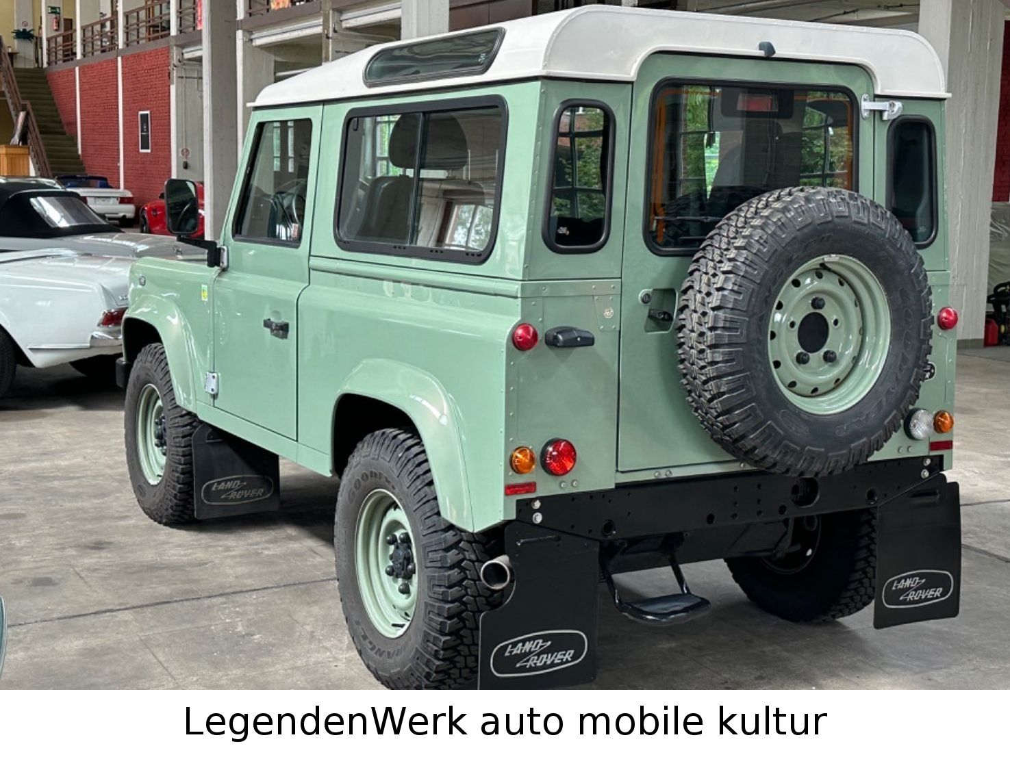 Fahrzeugabbildung Land Rover Defender 90 Heritage ORIGINAL SW kurz  mit MwSt.