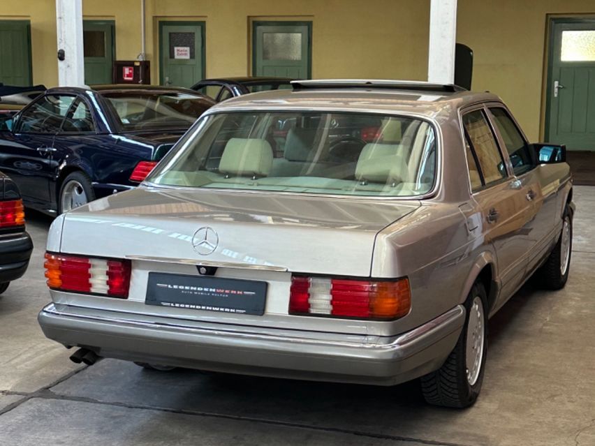 Fahrzeugabbildung Mercedes-Benz 420 SE W126 2. Hand Deutsche EZ Erstlack Velours