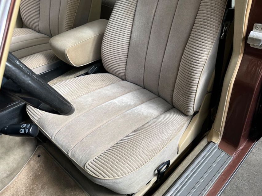 Fahrzeugabbildung Mercedes-Benz 350 SE V8 W116 1. Hand Schiebedach MB Scheckheft